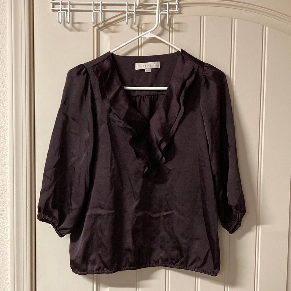 Ann Taylor Loft Size S Petite Top Blouse V-neck Ruffles Elastic Bottom Hem